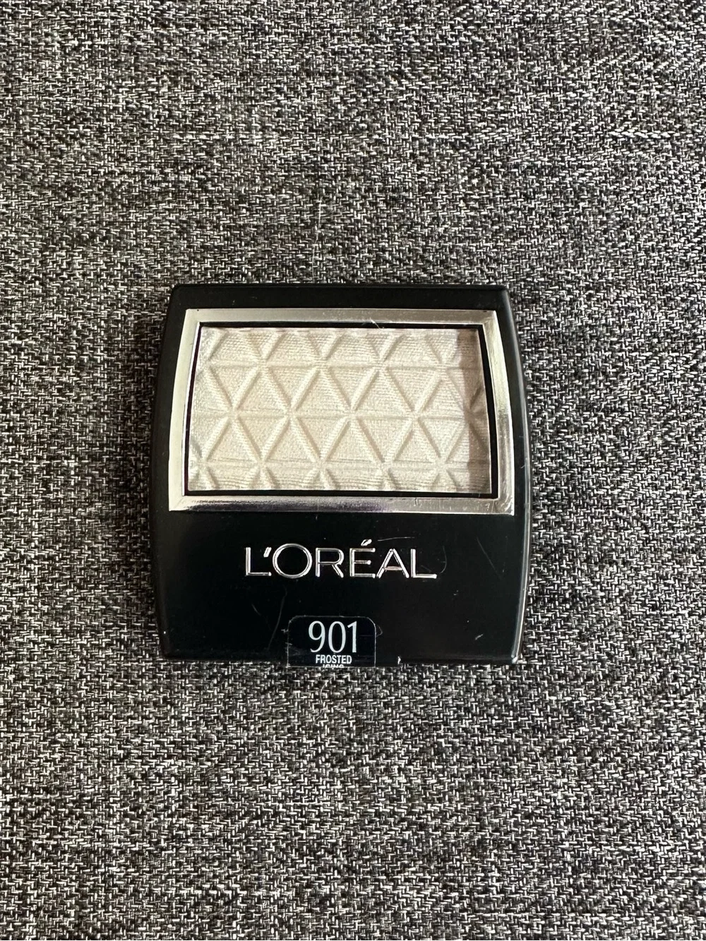 NEW L’Oréal Wear Infinite Eyeshadow For All Eyes 2.8g 901 Frosted Icing SEALED